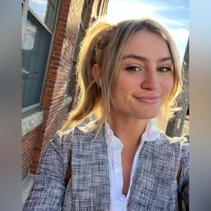 Meet your posher, Sidney